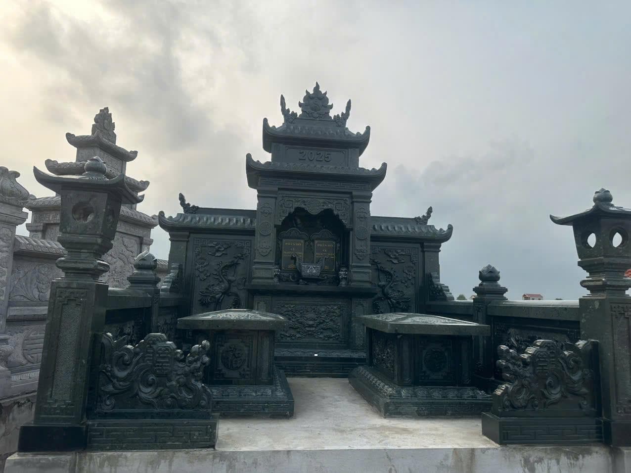 Công trình lăng mộ đá cao cấp - Lăng Mộ Đá Trường Thành